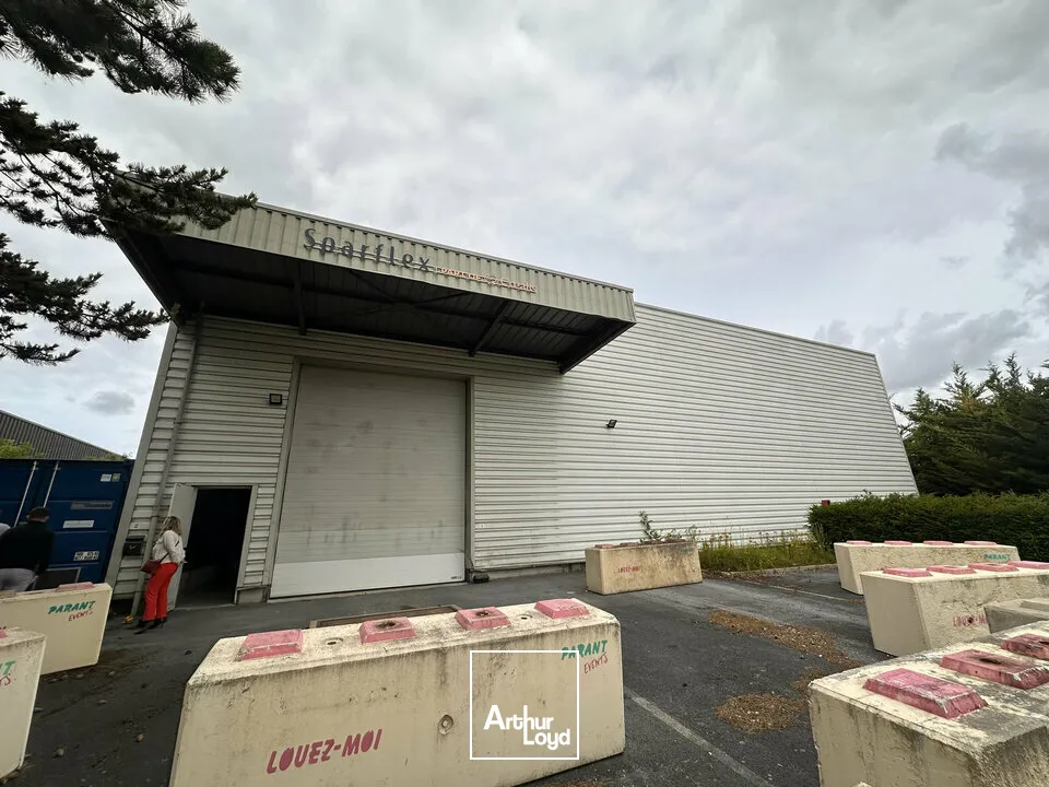 Locaux d'activité & Entrepôts - Location - REIMS - 51100 - 1000-1000 - 7786106