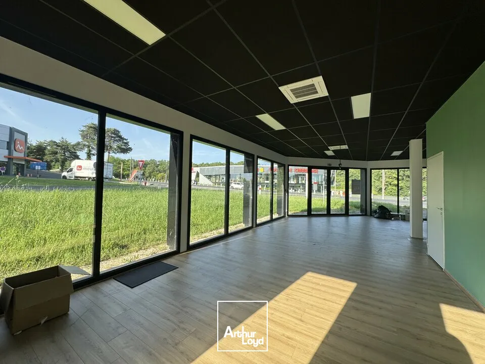 Locaux commerciaux - Location - CHAMBRAY LES TOURS - 37170 - 80-80 - 7786117