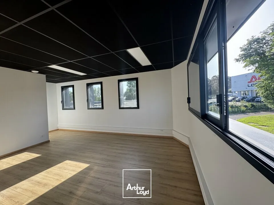 Locaux commerciaux - Location - CHAMBRAY LES TOURS - 37170 - 80-80 - 7786120