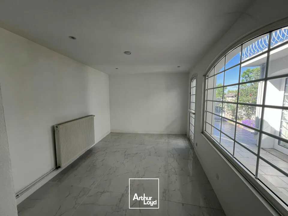 Locaux commerciaux - Vente - ANGOULÊME - 16000 - 230-230 - 7786486