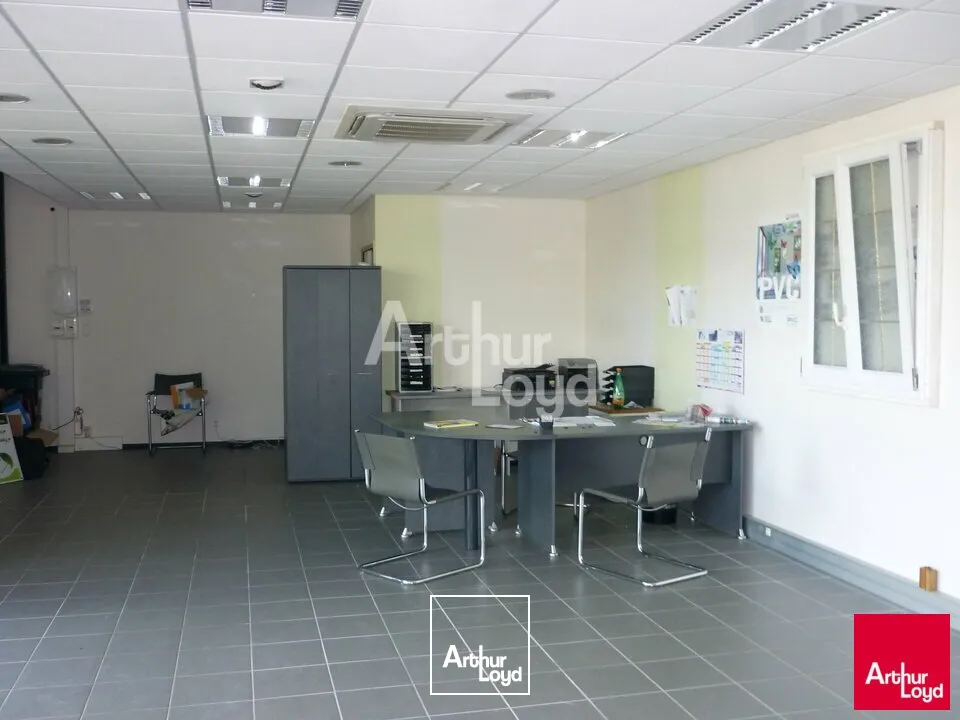 Bureaux - Location - MONT PRES CHAMBORD - 41250 - 79-79 - 7788088