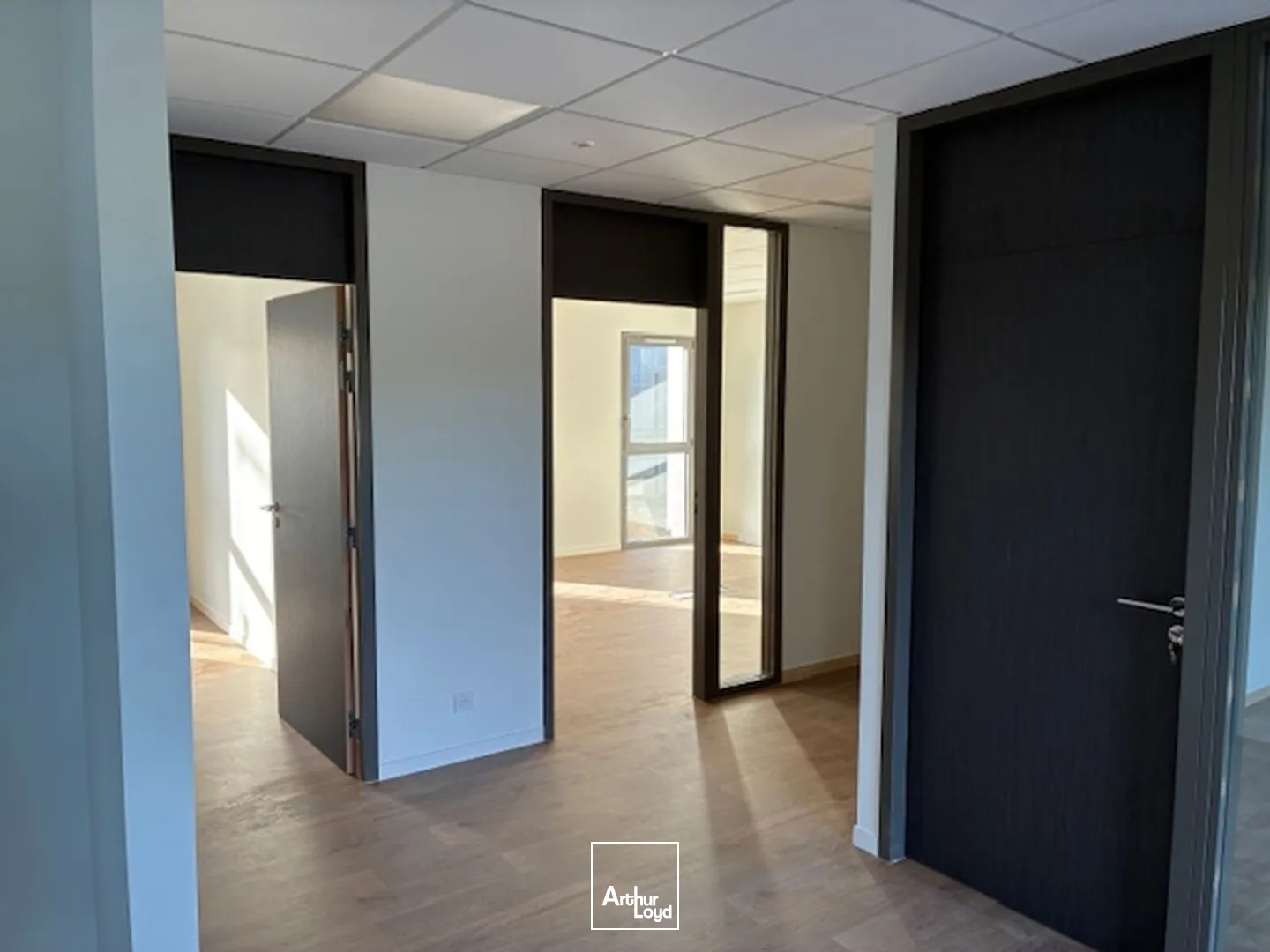 Bureaux - Location - CAMPBON - 44750 - 70-70 - 7788363