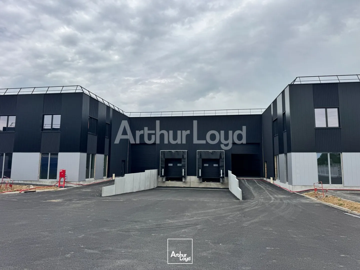 Locaux d'activité & Entrepôts - Location - LYS LEZ LANNOY - 59390 - 303-6880 - 7788617