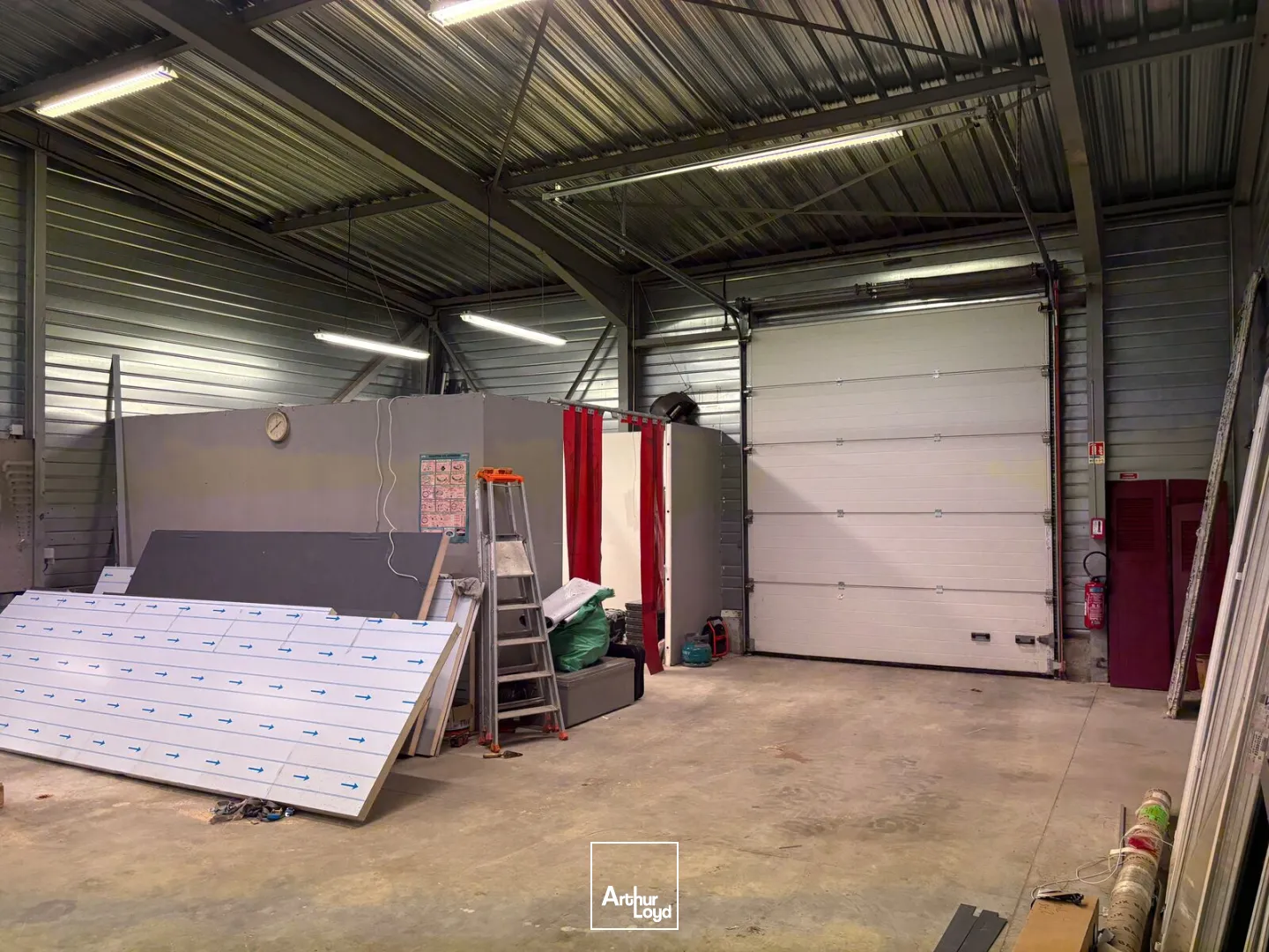 Locaux d'activité & Entrepôts - Location - LA CHAPELLE SAINT MESMIN - 45380 - 265-265 - 7788749