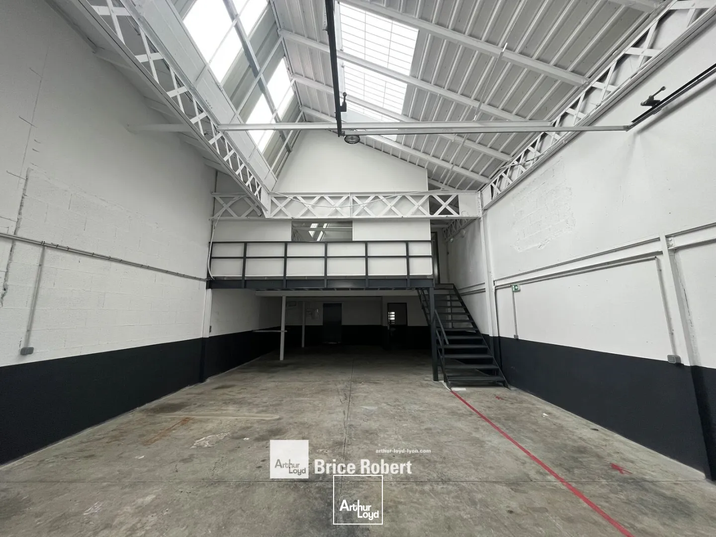 Locaux d'activité & Entrepôts - Location - VENISSIEUX - 69200 - 92-794 - 7788817