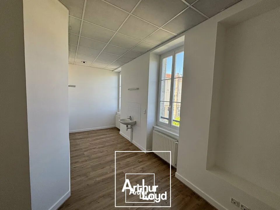 Bureaux - Location - BRIVE-LA-GAILLARDE - 19100 - 17-17 - 7789043
