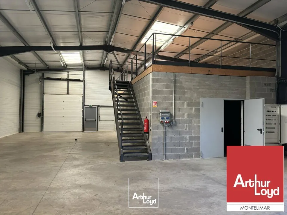 Locaux d'activité & Entrepôts - Vente - PIERRELATTE - 26700 - 979-979 - 7789736
