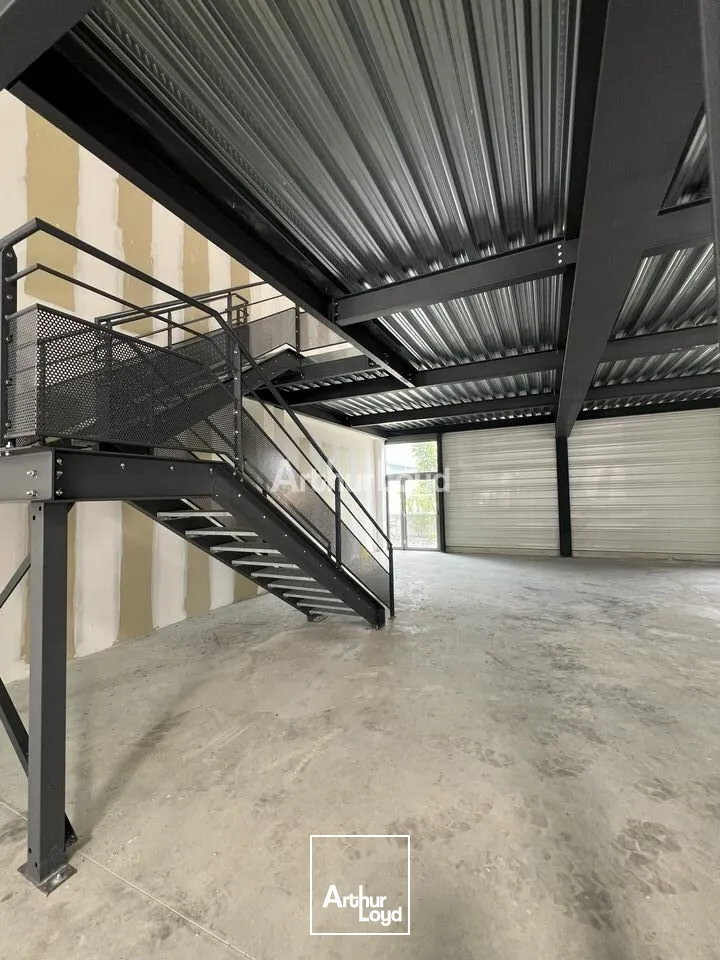 Locaux d'activité & Entrepôts - Location - SAINTE-CROIX-EN-PLAINE - 68127 - 273.74-273.74 - 7789777