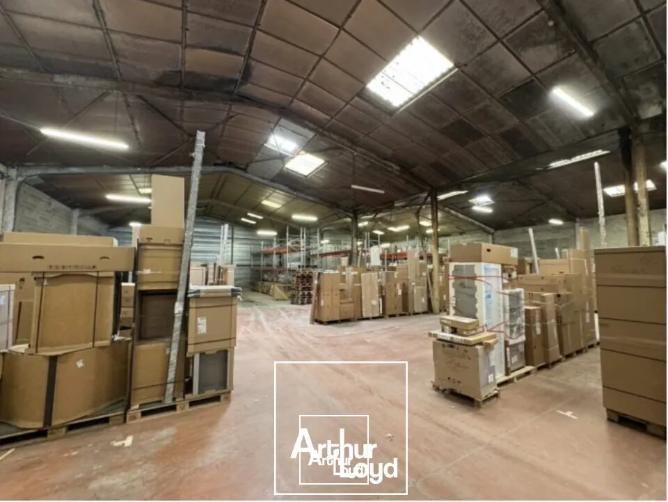 Locaux d'activité & Entrepôts - Location - TERRASSON-LAVILLEDIEU - 24120 - 2164-2164 - 7789805