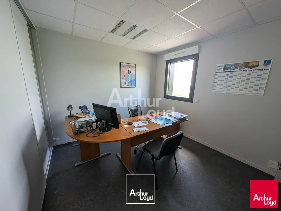 Locaux d'activité & Entrepôts - Location - LA CHAPELLE-DES-FOUGERETZ - 35520 - 345-345 - 7789947