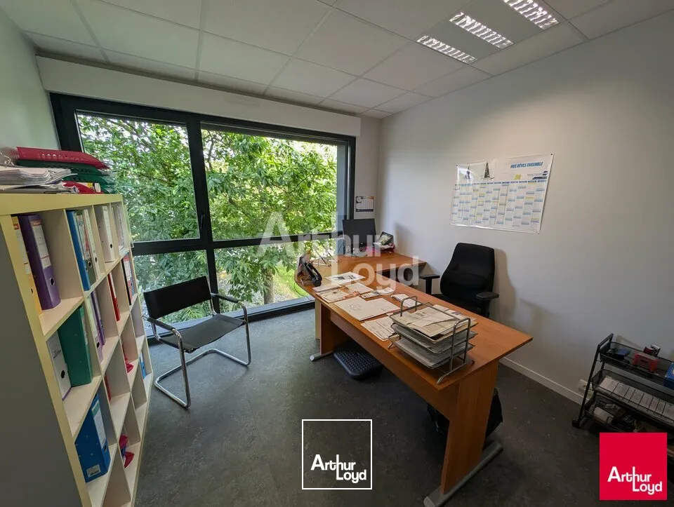 Locaux d'activité & Entrepôts - Location - LA CHAPELLE-DES-FOUGERETZ - 35520 - 345-345 - 7789946