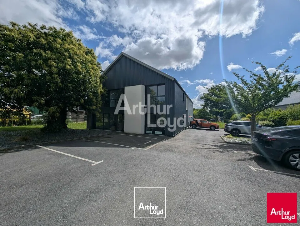 Locaux d'activité & Entrepôts - Location - LA CHAPELLE-DES-FOUGERETZ - 35520 - 345-345 - 7789945