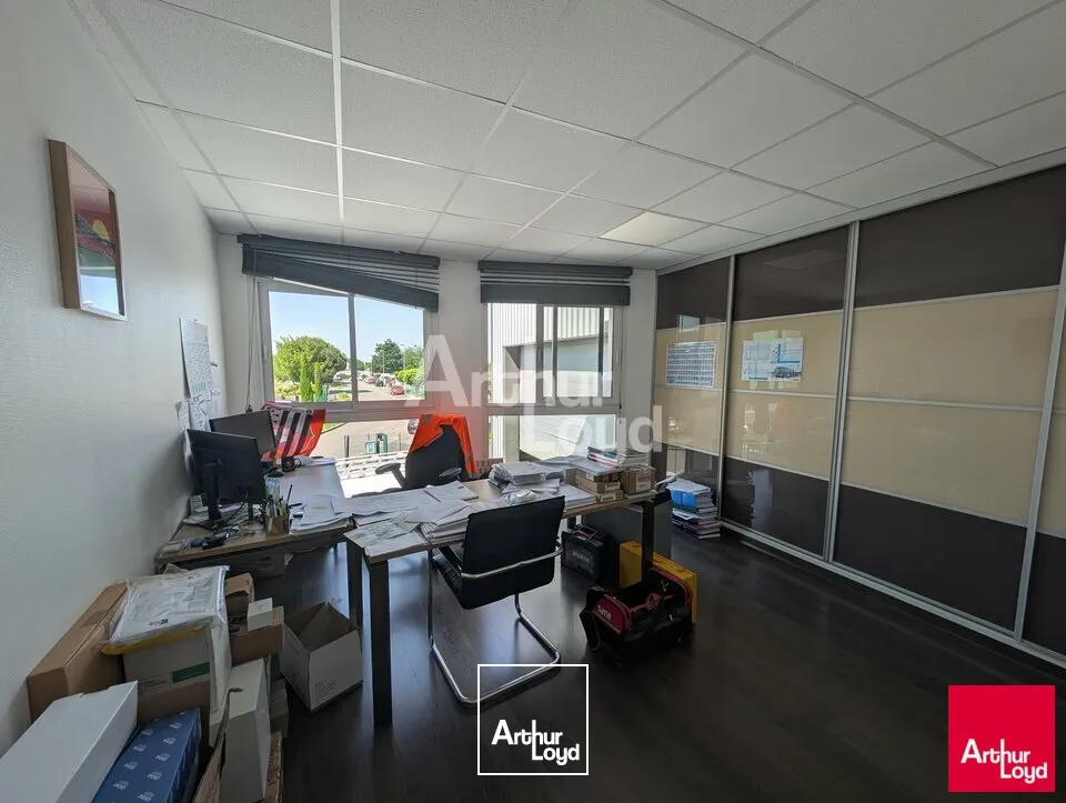 Locaux d'activité & Entrepôts - Location - LA MÉZIÈRE - 35520 - 1020-1020 - 7789957