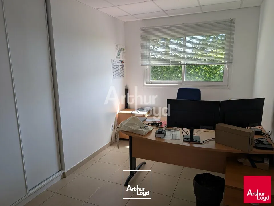 Locaux d'activité & Entrepôts - Location - LA MÉZIÈRE - 35520 - 1020-1020 - 7789958