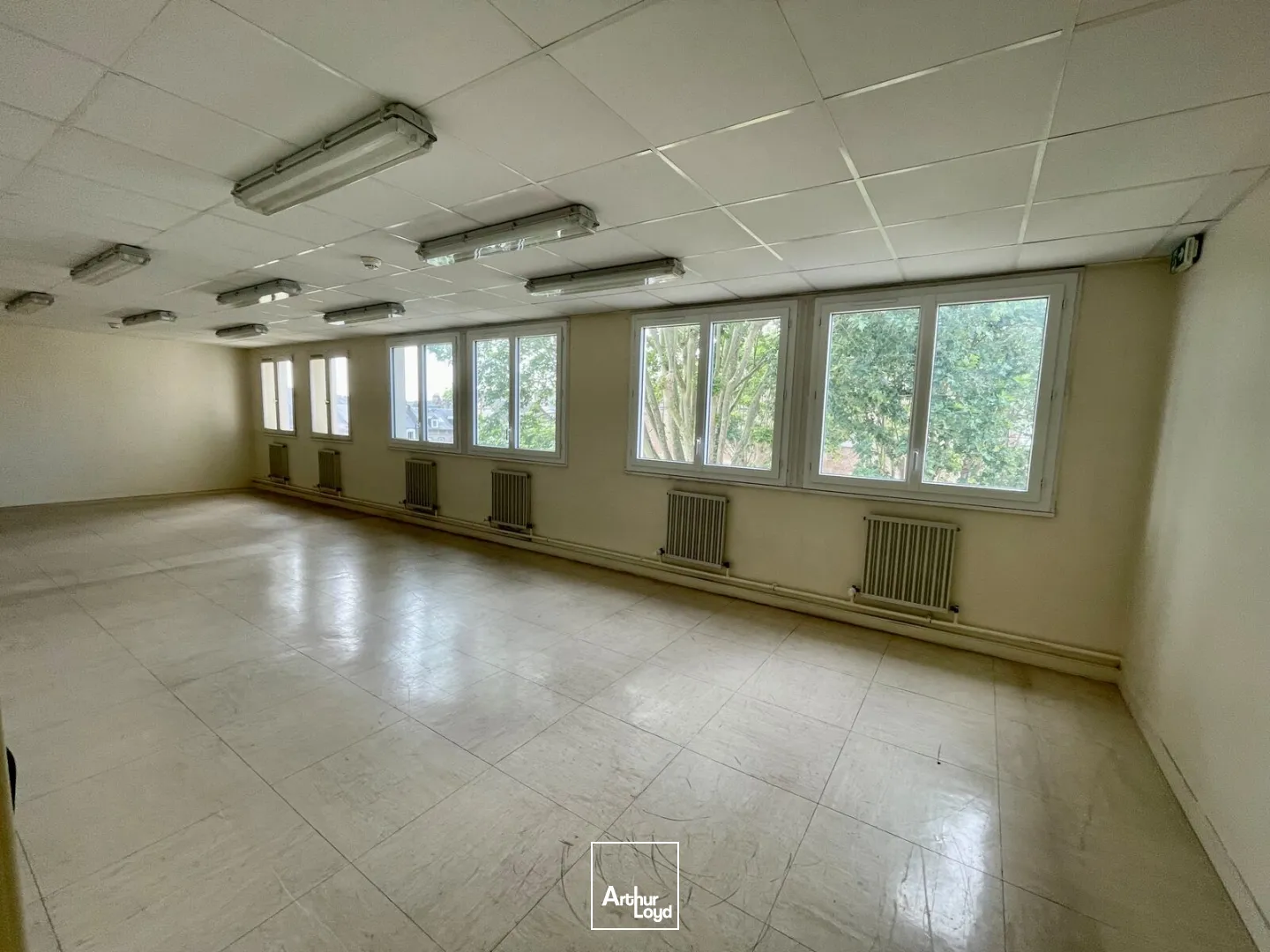 Bureaux - Location - ELBEUF - 76500 - 41-1892.99 - 7790182
