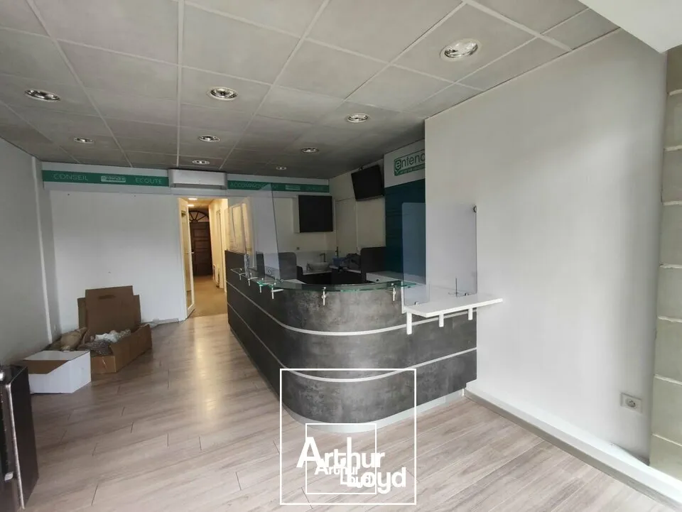 Locaux commerciaux - Location - BRIVE-LA-GAILLARDE - 19100 - 70-70 - 7790778