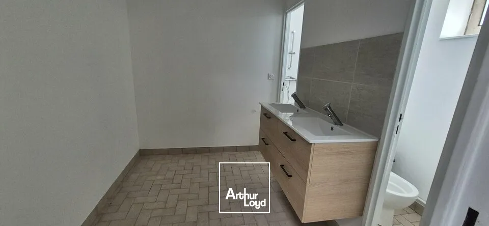 Locaux d'activité & Entrepôts - Location - FIXIN - 21220 - 670-670 - 7790812