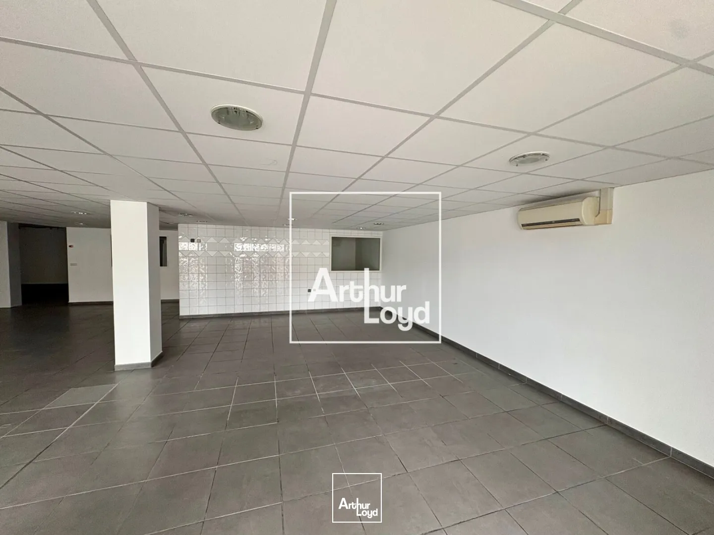 Locaux commerciaux - Location - MONTPELLIER - 34070 - 180-180 - 7790954