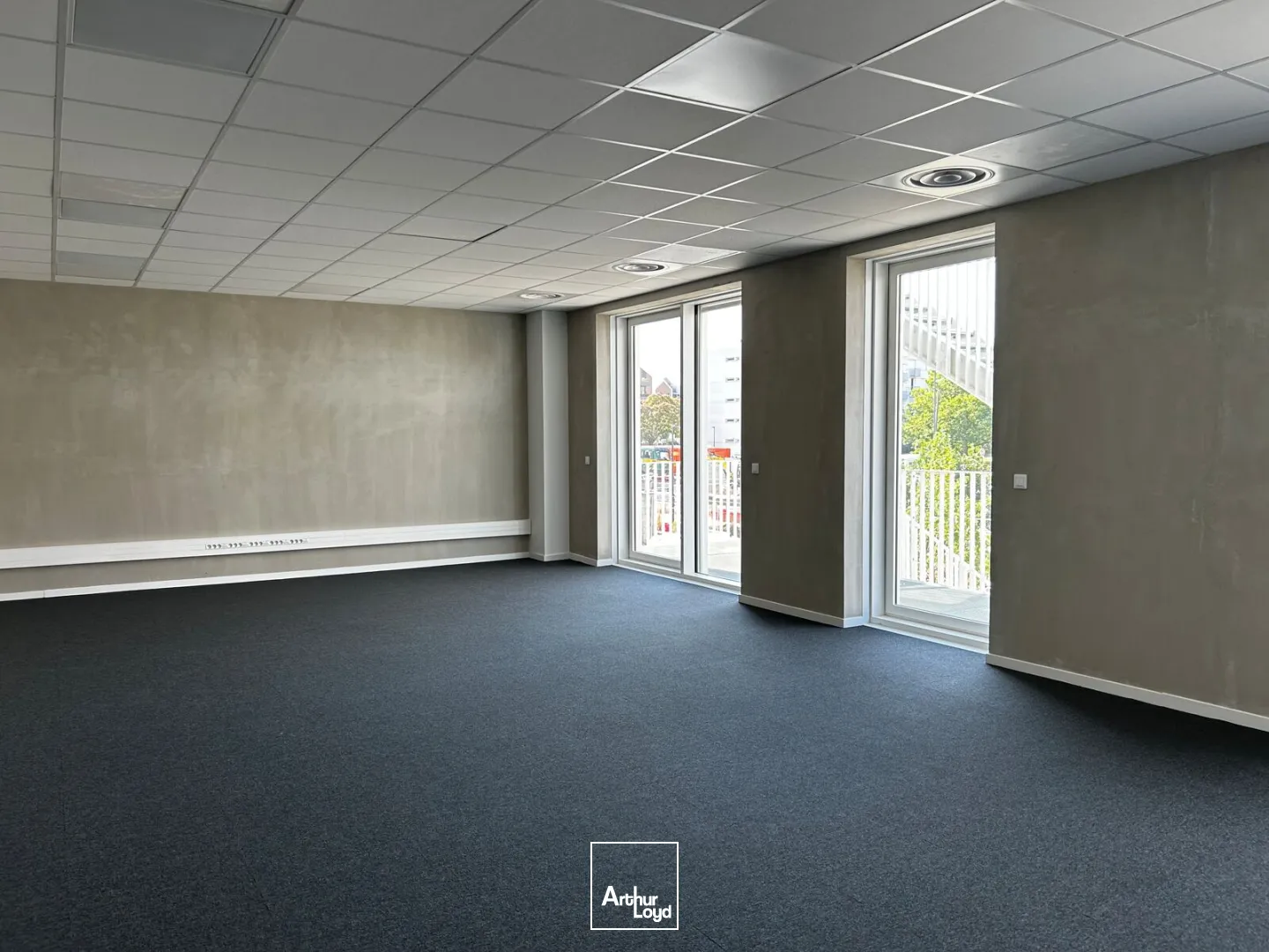 Bureaux - Vente - BRUGES - 33520 - 74.8-4890.88 - 7791123