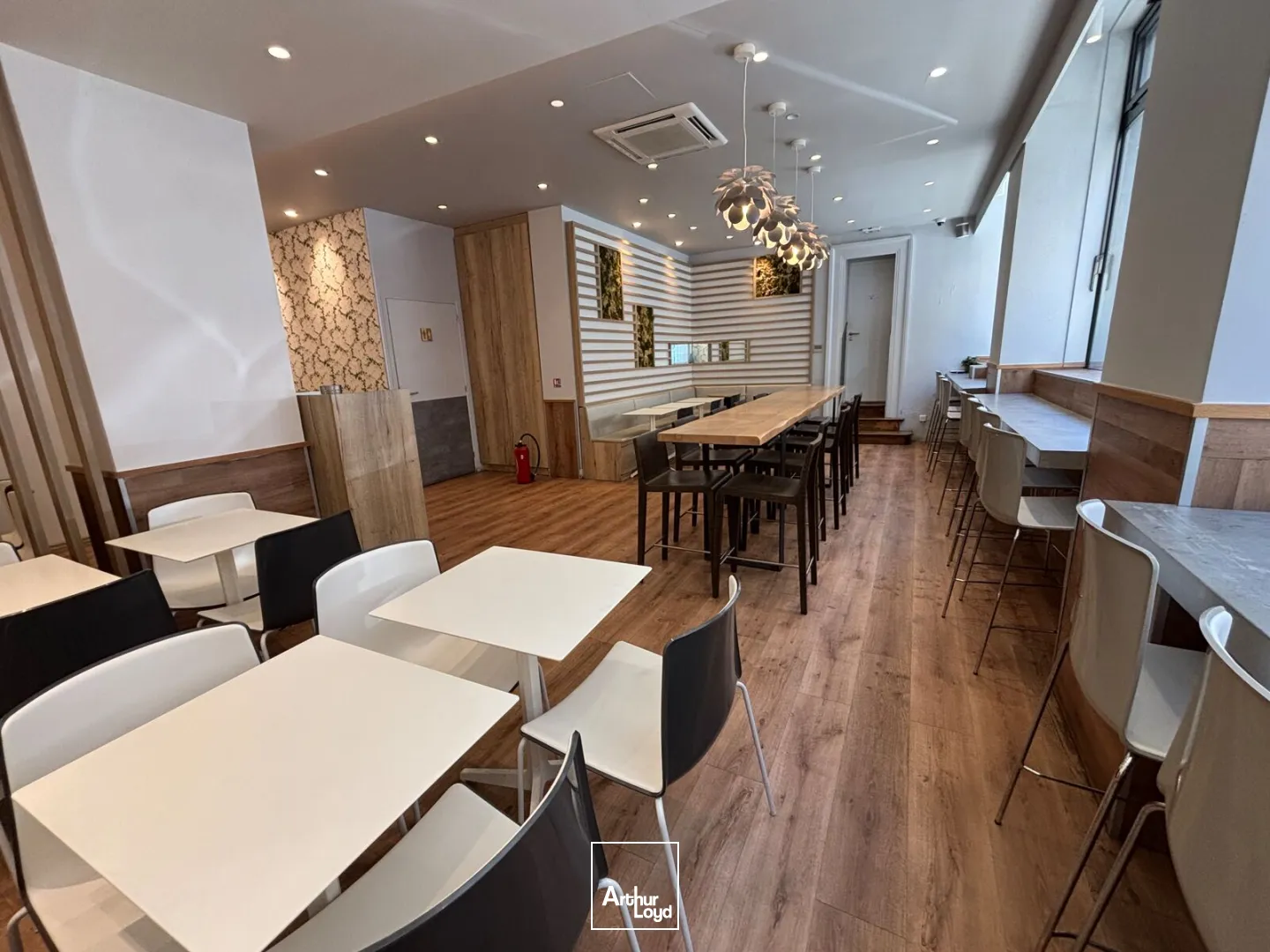 Locaux commerciaux - Location - PARIS - 75008 - 170.45-170.45 - 7791928