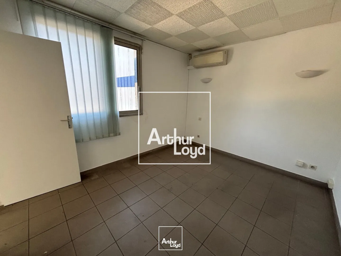 Locaux d'activité & Entrepôts - Location - SAINT JEAN DE VEDAS - 34430 - 1424-1424 - 7791957