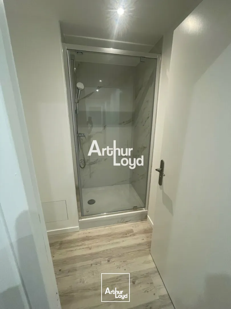 Bureaux - Location - SAINT LAURENT DU VAR - 06700 - 300-300 - 7793384