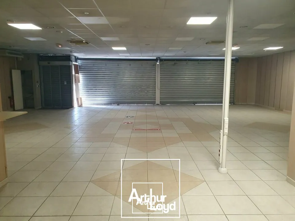 Locaux commerciaux - Vente - RIBÉRAC - 24600 - 717-717 - 7793419