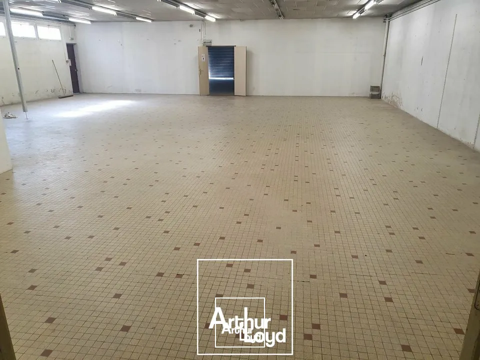 Locaux commerciaux - Vente - RIBÉRAC - 24600 - 717-717 - 7793420
