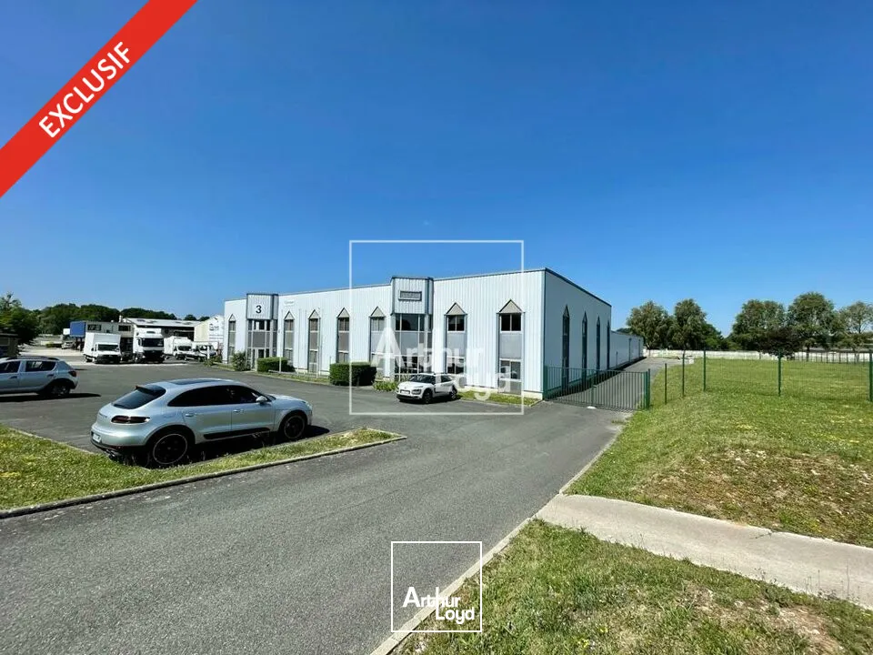 Locaux d'activité & Entrepôts - Vente - LE CHÂTELET-EN-BRIE - 77820 - 3630-3630 - 7793469