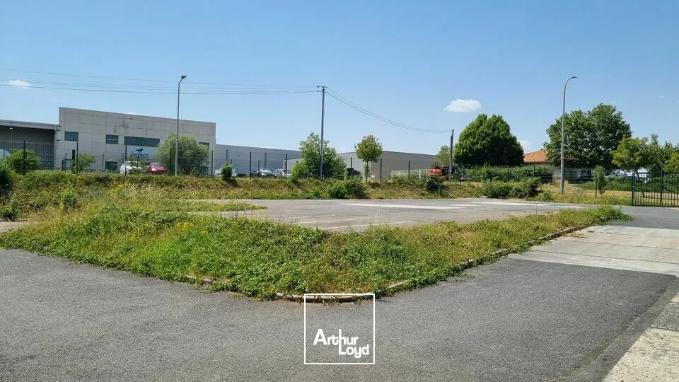 Locaux d'activité & Entrepôts - Location - POITIERS - 86000 - 400-400 - 7793482