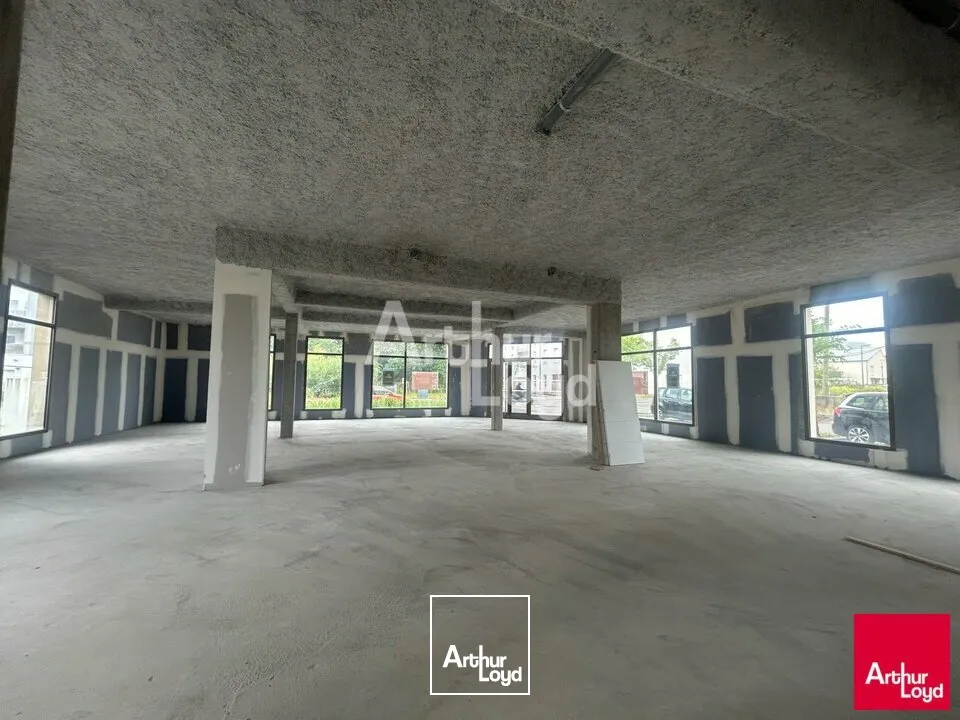Locaux commerciaux - Vente - CHANTEPIE - 35135 - 328-328 - 7793508