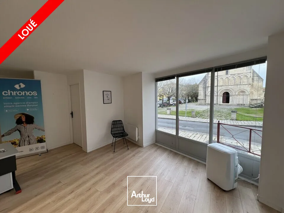 Locaux commerciaux - Location - LA COURONNE - 16400 - 62-62 - 7793709