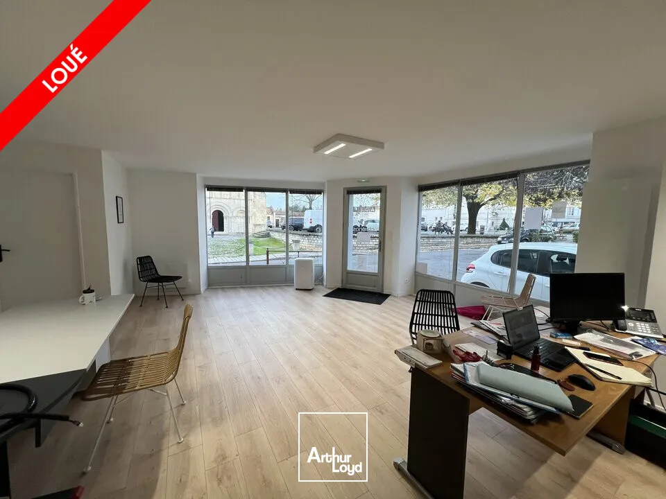Locaux commerciaux - Location - LA COURONNE - 16400 - 62-62 - 7793707