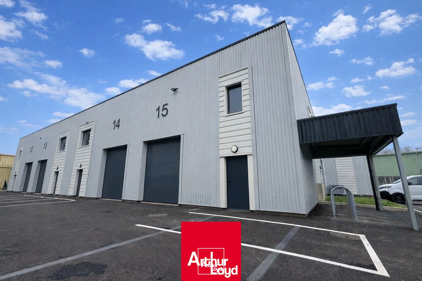 Locaux d'activité & Entrepôts - Location - SAINT GERMAIN NUELLES - 69210 - 114.32-114.32 - 7793800