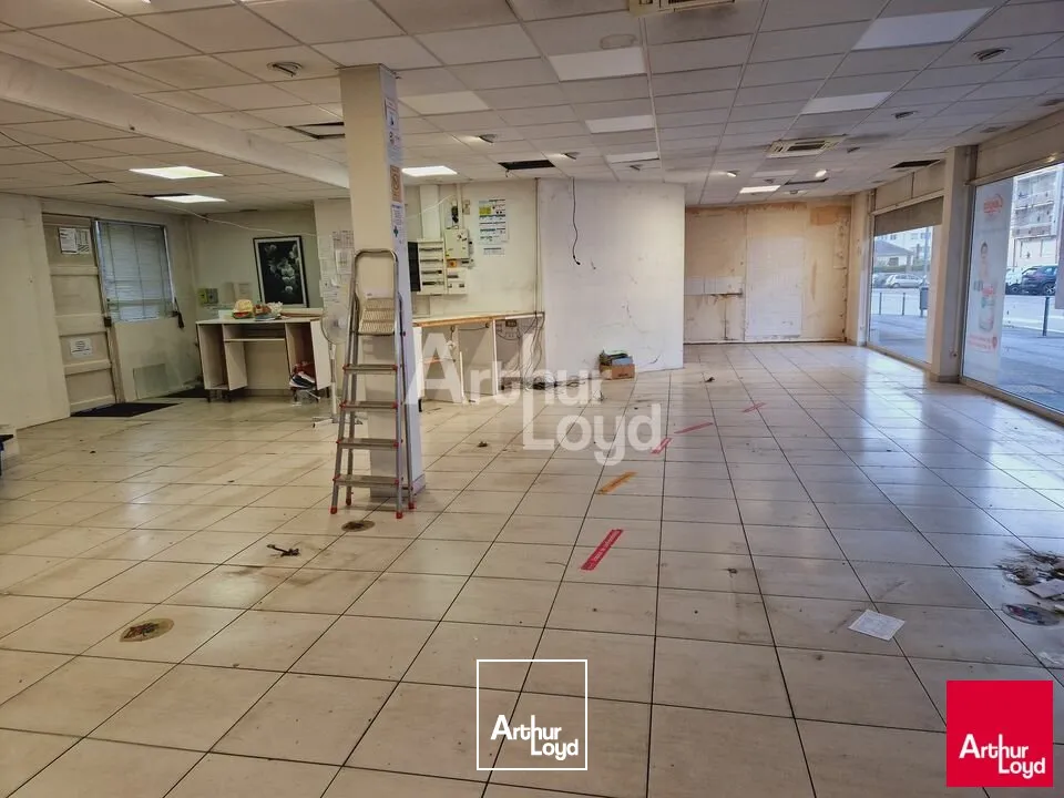 Locaux commerciaux - Location - VENDOME - 41100 - 126.5-126.5 - 7794422