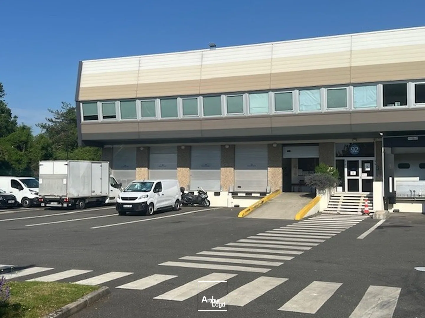 Locaux d'activité & Entrepôts - Location - BUC - 78530 - 180-1395 - 7794894