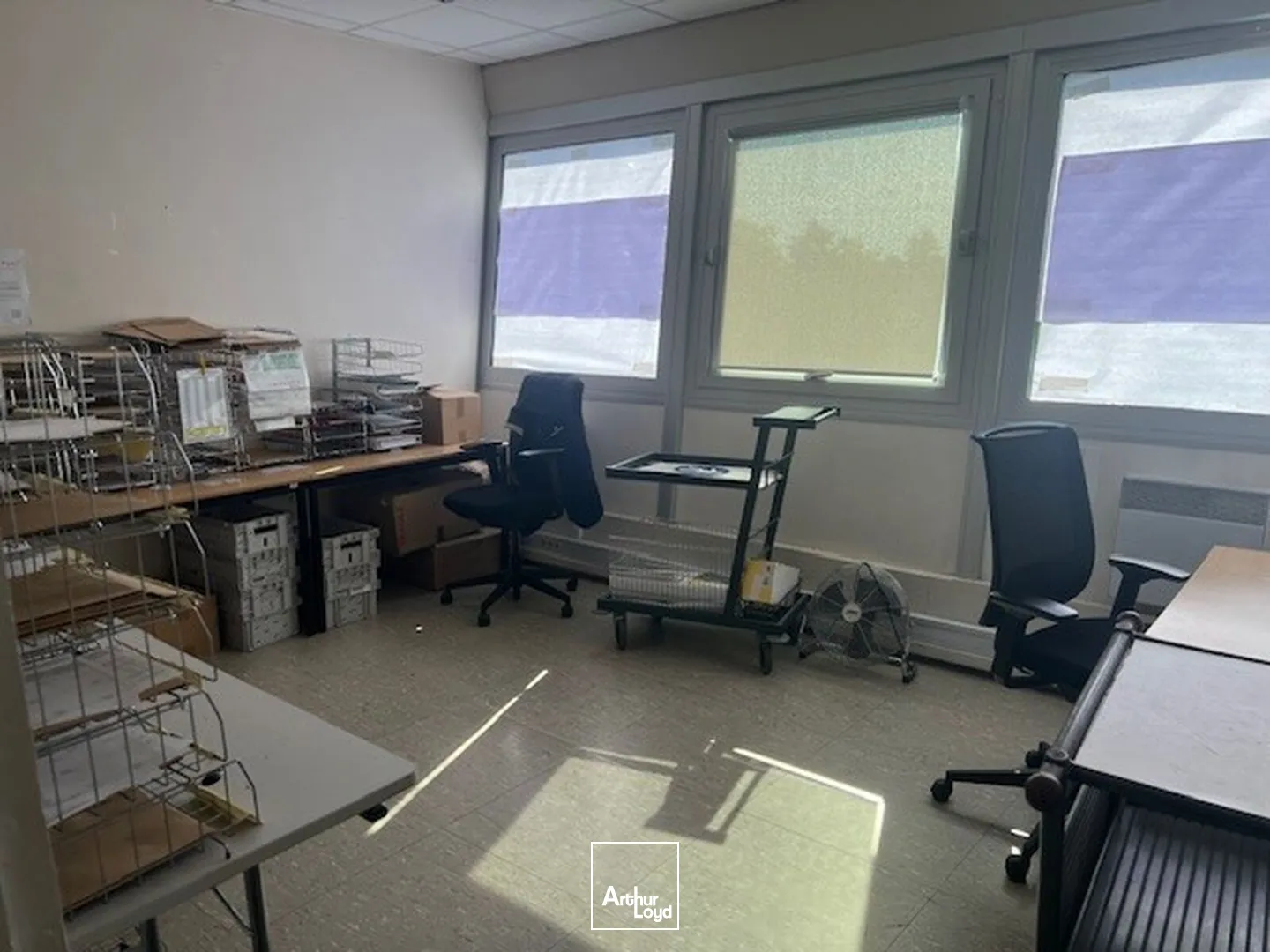 Locaux d'activité & Entrepôts - Location - BUC - 78530 - 180-1395 - 7794896