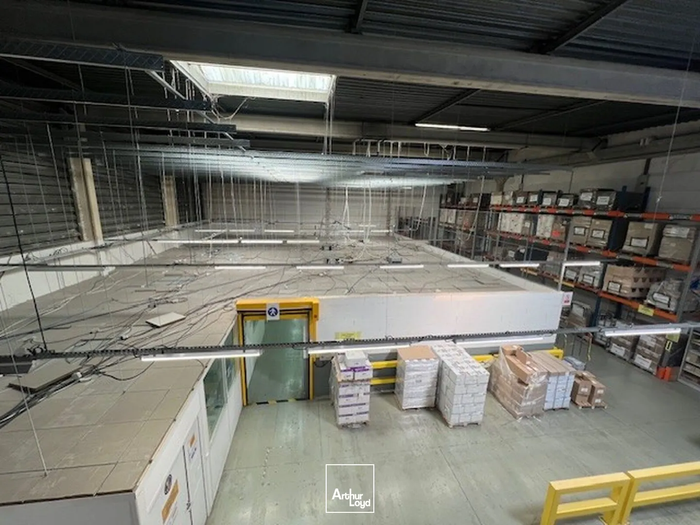 Locaux d'activité & Entrepôts - Location - BUC - 78530 - 180-1395 - 7794898