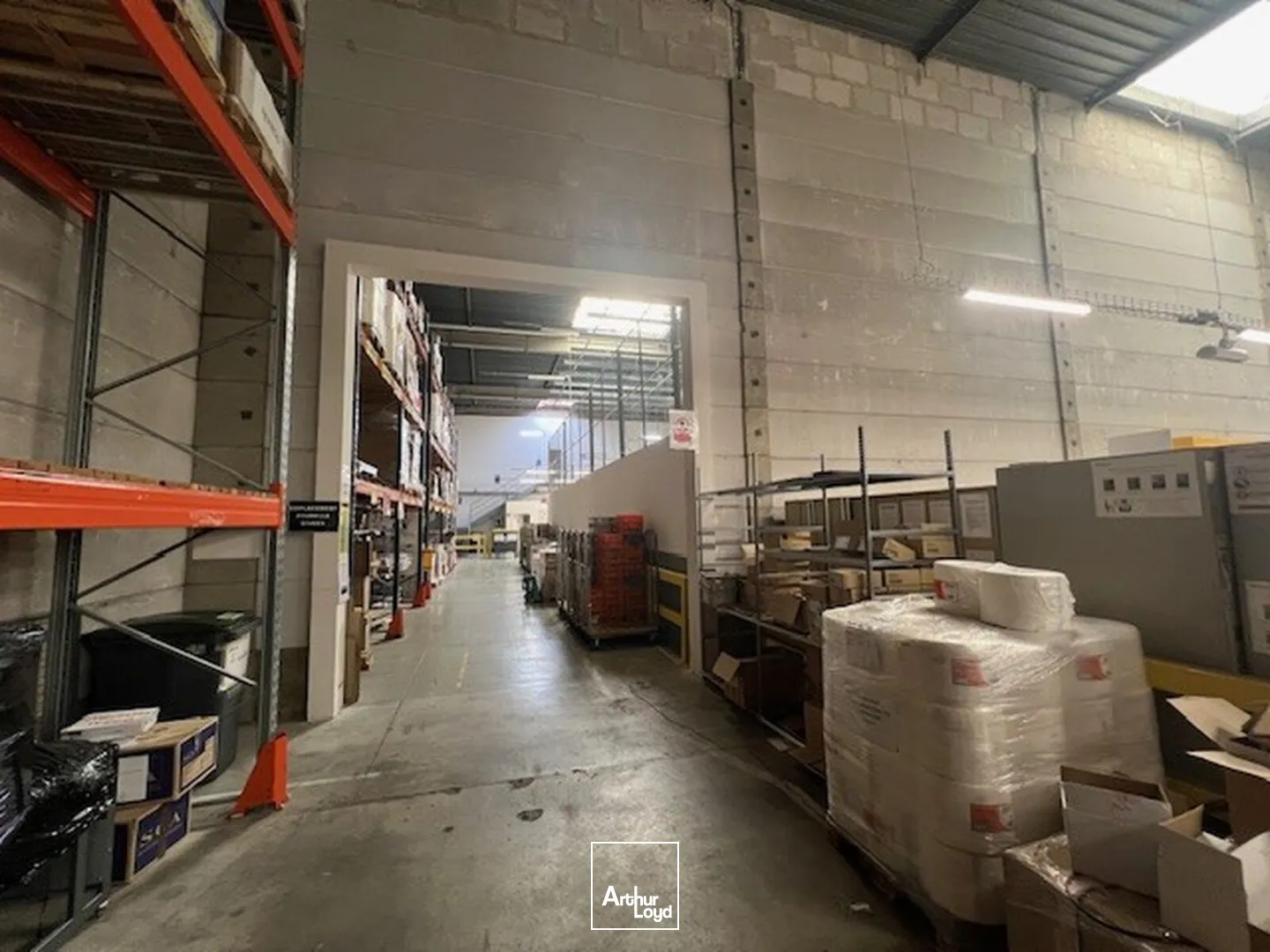 Locaux d'activité & Entrepôts - Location - BUC - 78530 - 180-1395 - 7794900