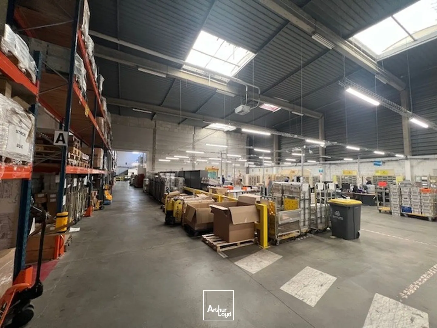 Locaux d'activité & Entrepôts - Location - BUC - 78530 - 180-1395 - 7794901