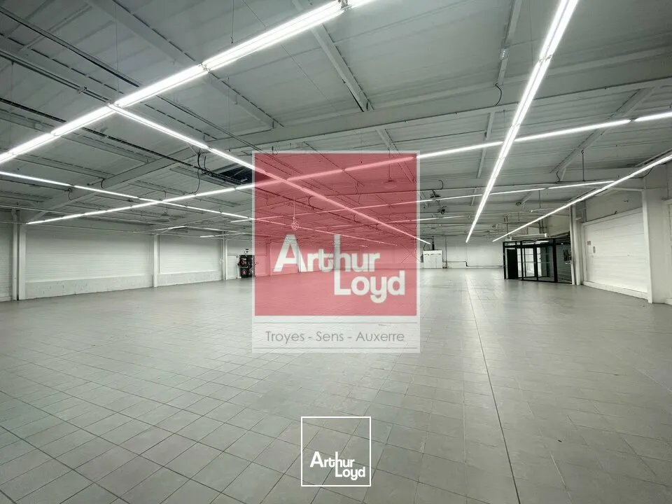 Locaux commerciaux - Location - SAINT-PARRES-AUX-TERTRES - 10410 - 2098-2098 - 7795262