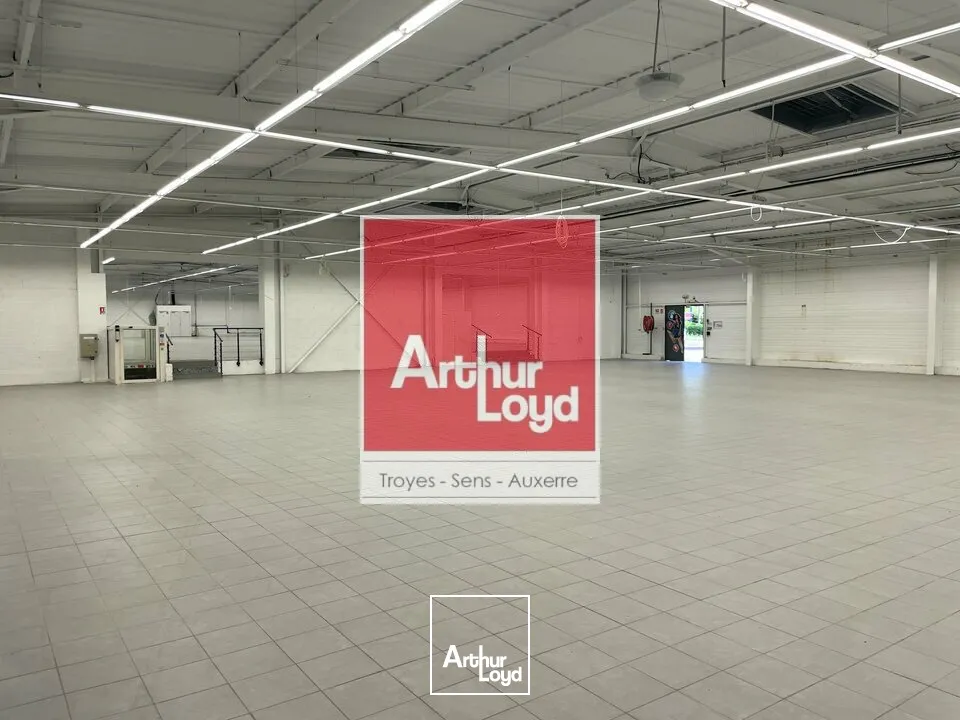 Locaux commerciaux - Location - SAINT-PARRES-AUX-TERTRES - 10410 - 2098-2098 - 7795261