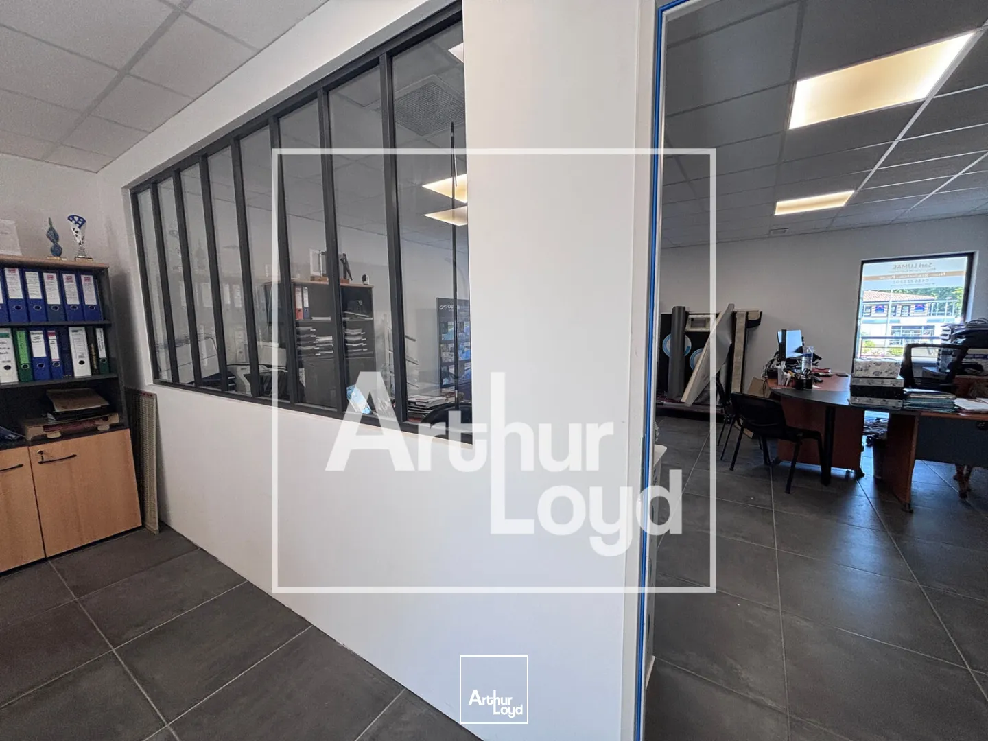 Locaux commerciaux - Vente - UZES - 30700 - 62.34-62.34 - 7795384