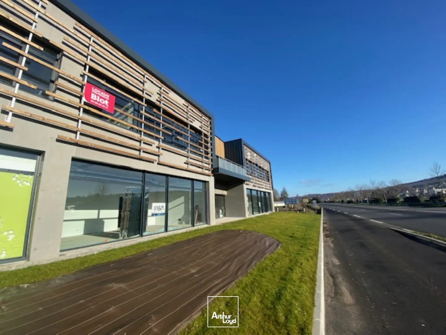 Locaux commerciaux - Location - LANDERNEAU - 29800 - 457-457 - 7795412