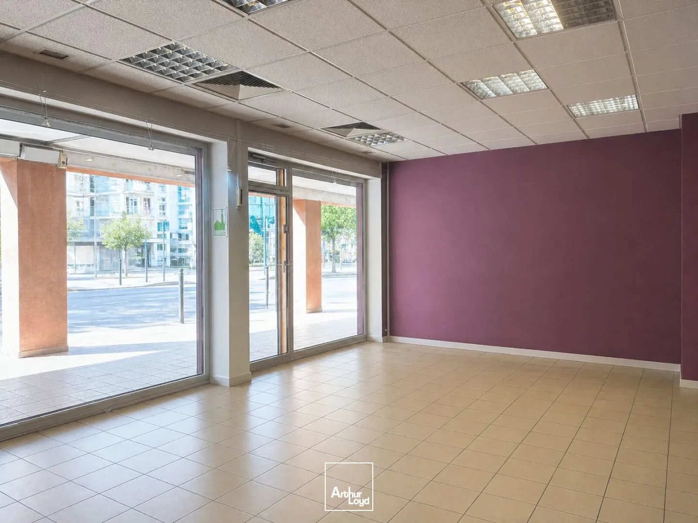 Locaux commerciaux - Location - SAINT CHAMOND - 42400 - 55-55 - 7795753