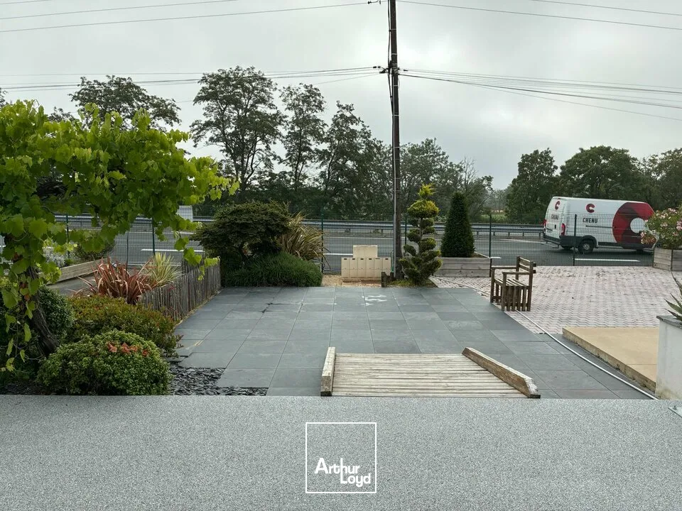 Locaux commerciaux - Location - AUBIGNY-LES CLOUZEAUX - 85430 - 139-139 - 7795989