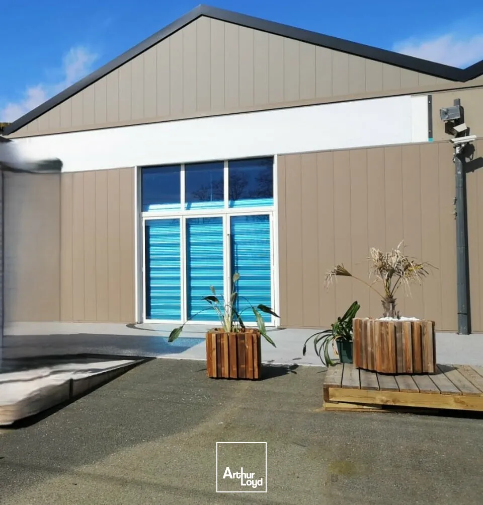 Locaux d'activité & Entrepôts - Location - AUBIGNY-LES CLOUZEAUX - 85430 - 225-225 - 7795990