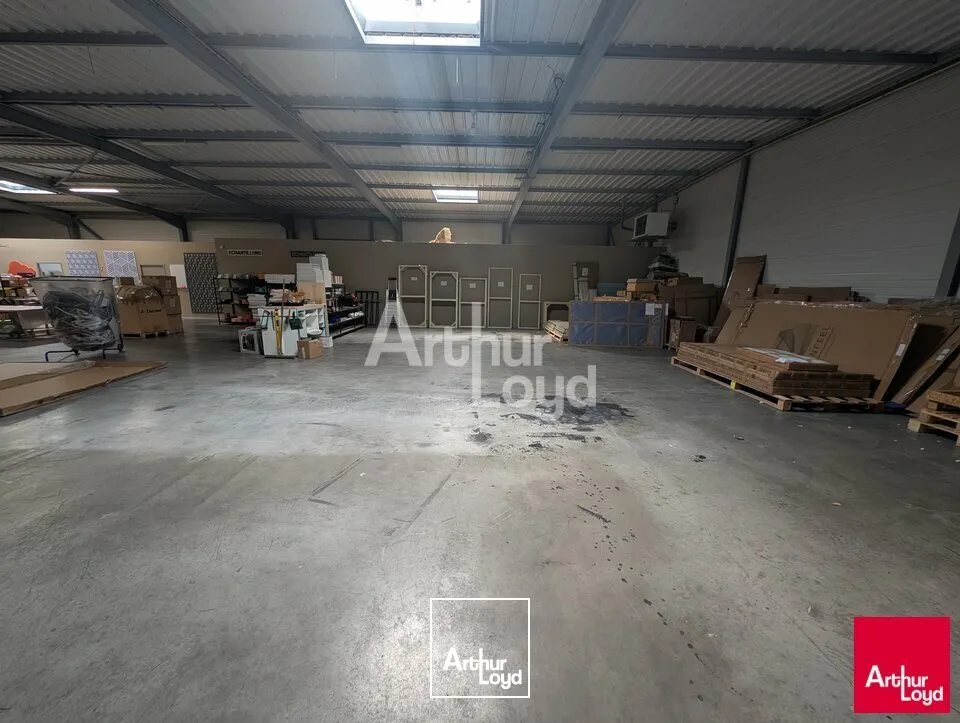 Locaux d'activité & Entrepôts - Location - MELESSE - 35520 - 260-260 - 7796055