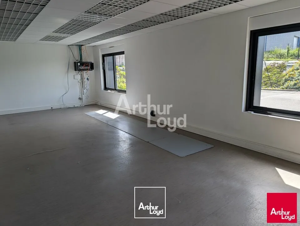 Locaux d'activité & Entrepôts - Location - MELESSE - 35520 - 260-260 - 7796053