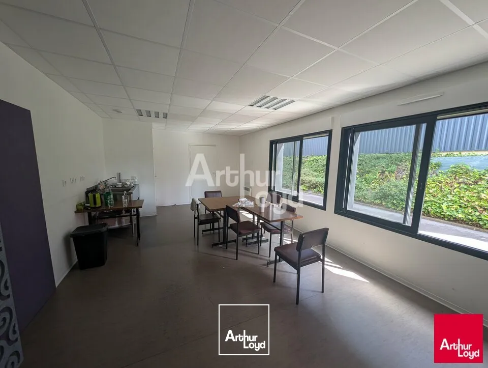 Locaux d'activité & Entrepôts - Location - MELESSE - 35520 - 260-260 - 7796054